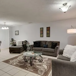 Lovely 2 Bdr With Balcony 2m To Broadway Nashville